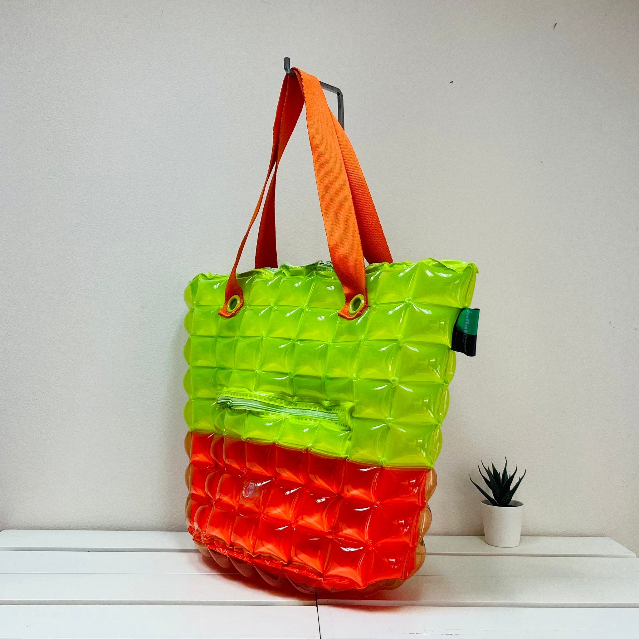 Inflatable Diamond Tote with Zipper (Large) - Trendy Two Tone - Image 5