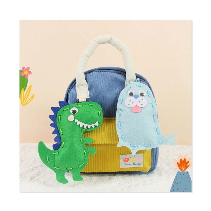 Lacing My First Charm Level 1 - Dino Friends - Image 3